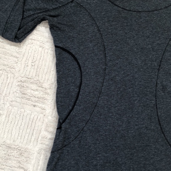 Marc New York long sleeve performance top grey black with thumbholes Size Small - Picture 12 of 16